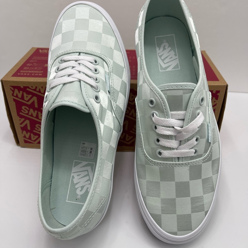 Vans Men’s Authentic
Satin Checkerboard Spa BI Sneakers
VN000D6G887 - Picture 11 of 16